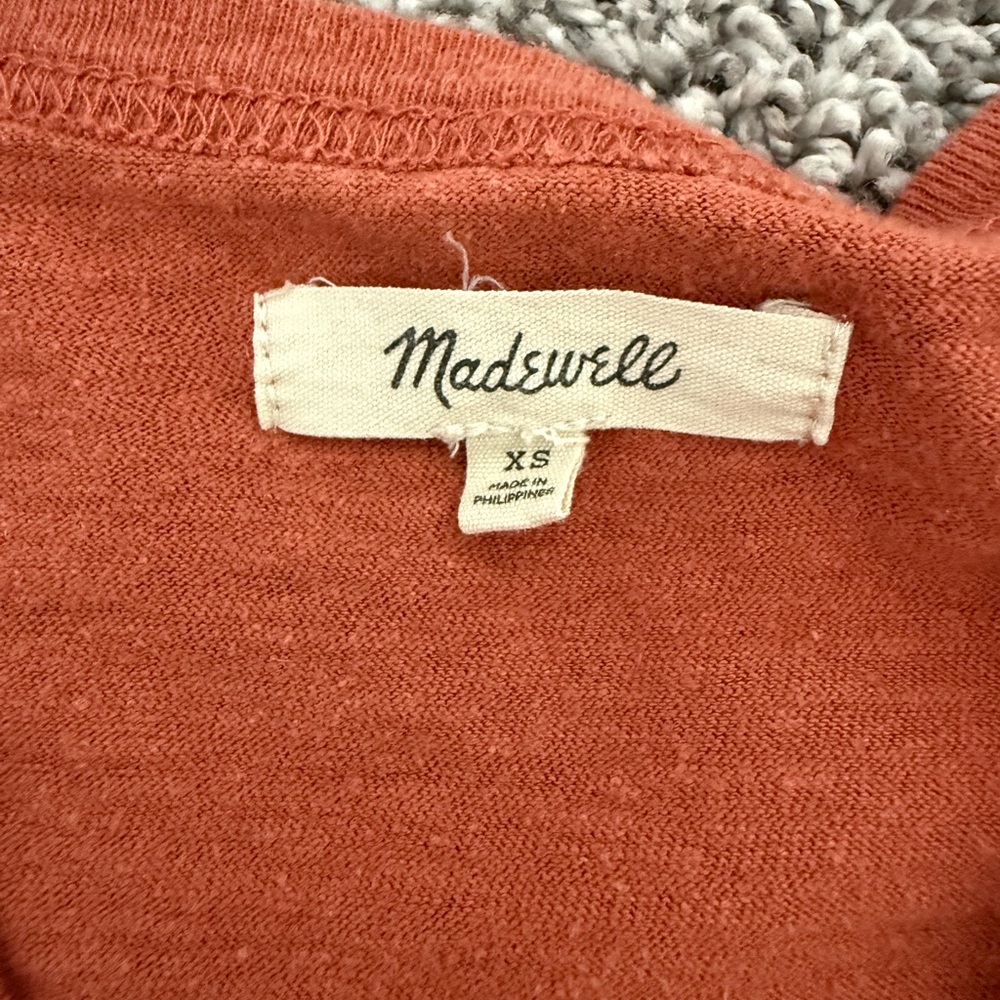Madewell Burnt Orange V-Neck Tee - Picture 3 of 4